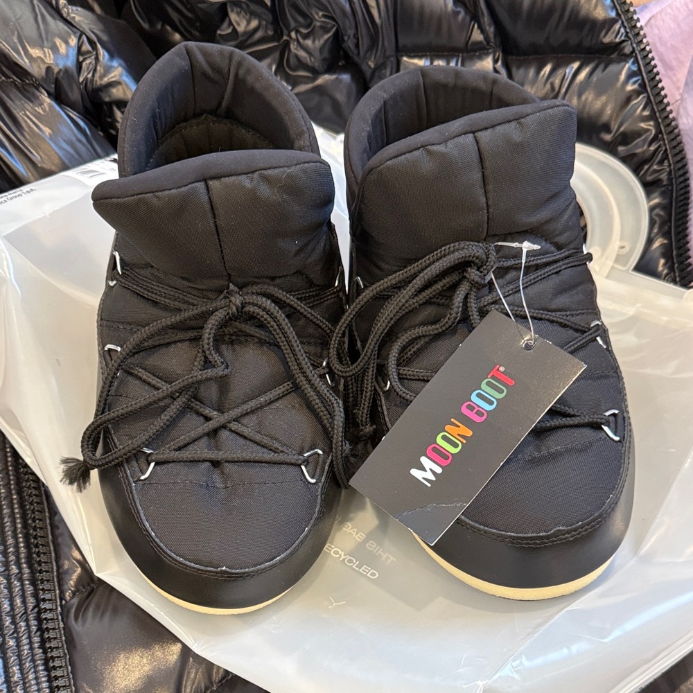 Moon Boot Black Winter Boots